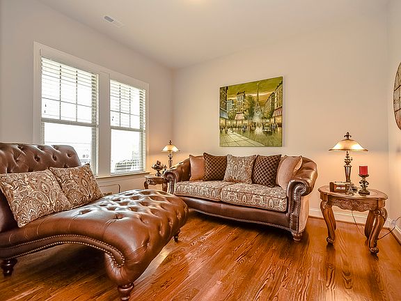 5th image of 9320 Cross Oak Pl