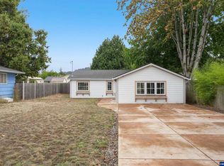 1363 Filbert St, Lebanon, OR 97355