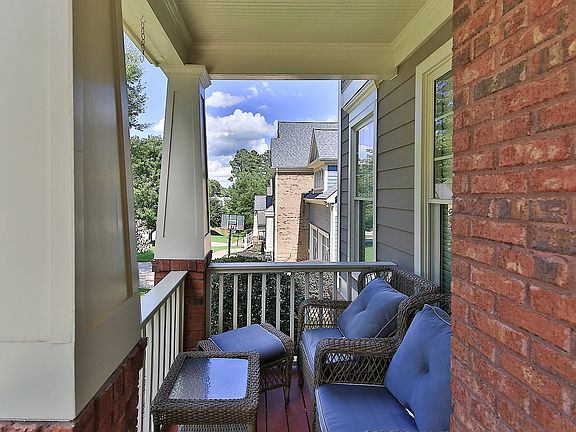 3rd image of 9819 Forest Hill Dr