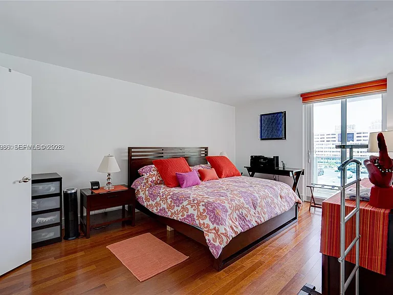 100 Bayview Dr #428 — Photo 13