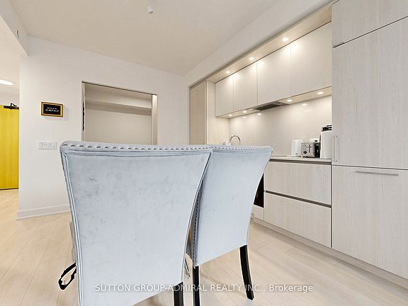 5th image of 35 Mercer St #3011
