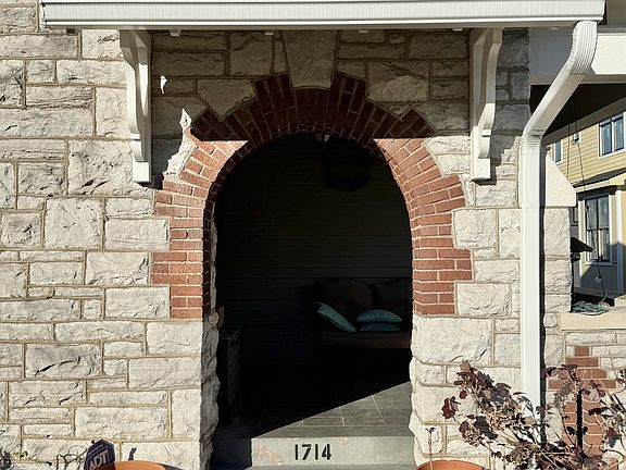 2nd image of 1714 Blair Blvd
