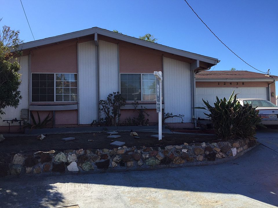2nd image of 12438 Empire Pl