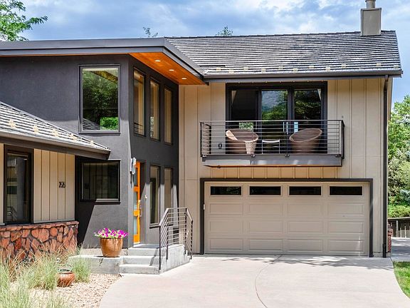 5th image of 2575 Briarwood Dr
