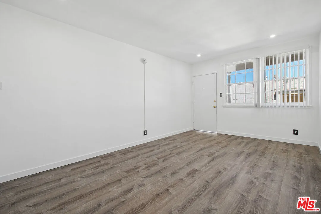Studio, 1.0 bath, 550 sqft, $1,780 — Photo 3