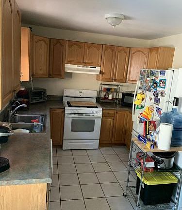 3rd image of 3101 Essex St