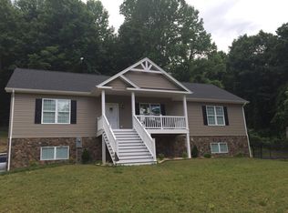 17 Silver Shadow Rd, Hardy, VA 24101