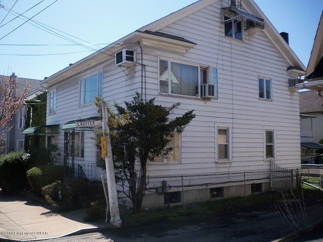 2nd image of 13 Beaumont St