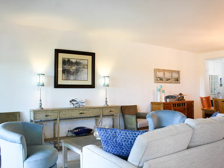 1616 Ocean Dr #104 — Photo 8