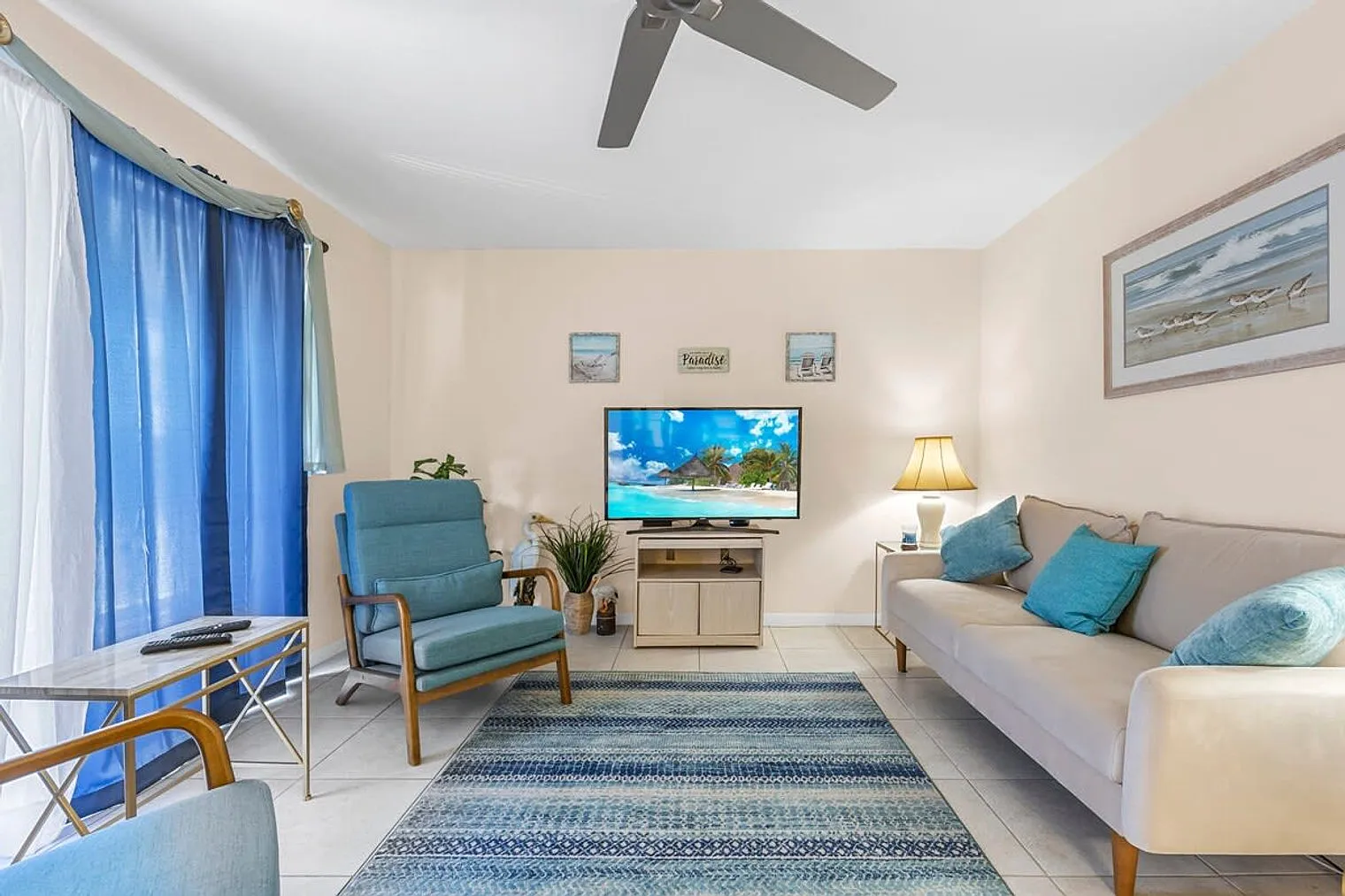 2 bed, 1.0 bath, 721 sqft, $3,442 — Photo 4