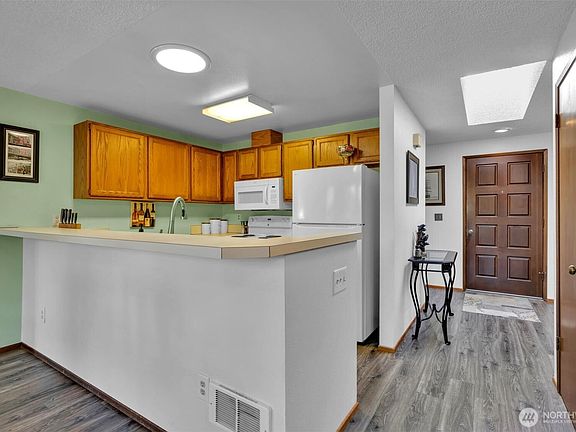 4th image of 1119 S 249th Pl