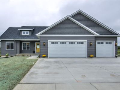 924 Bluffview Circle, Chippewa Falls, WI, 54729