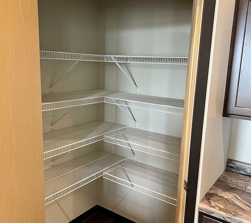 1st image of 843 Washington Ave #208