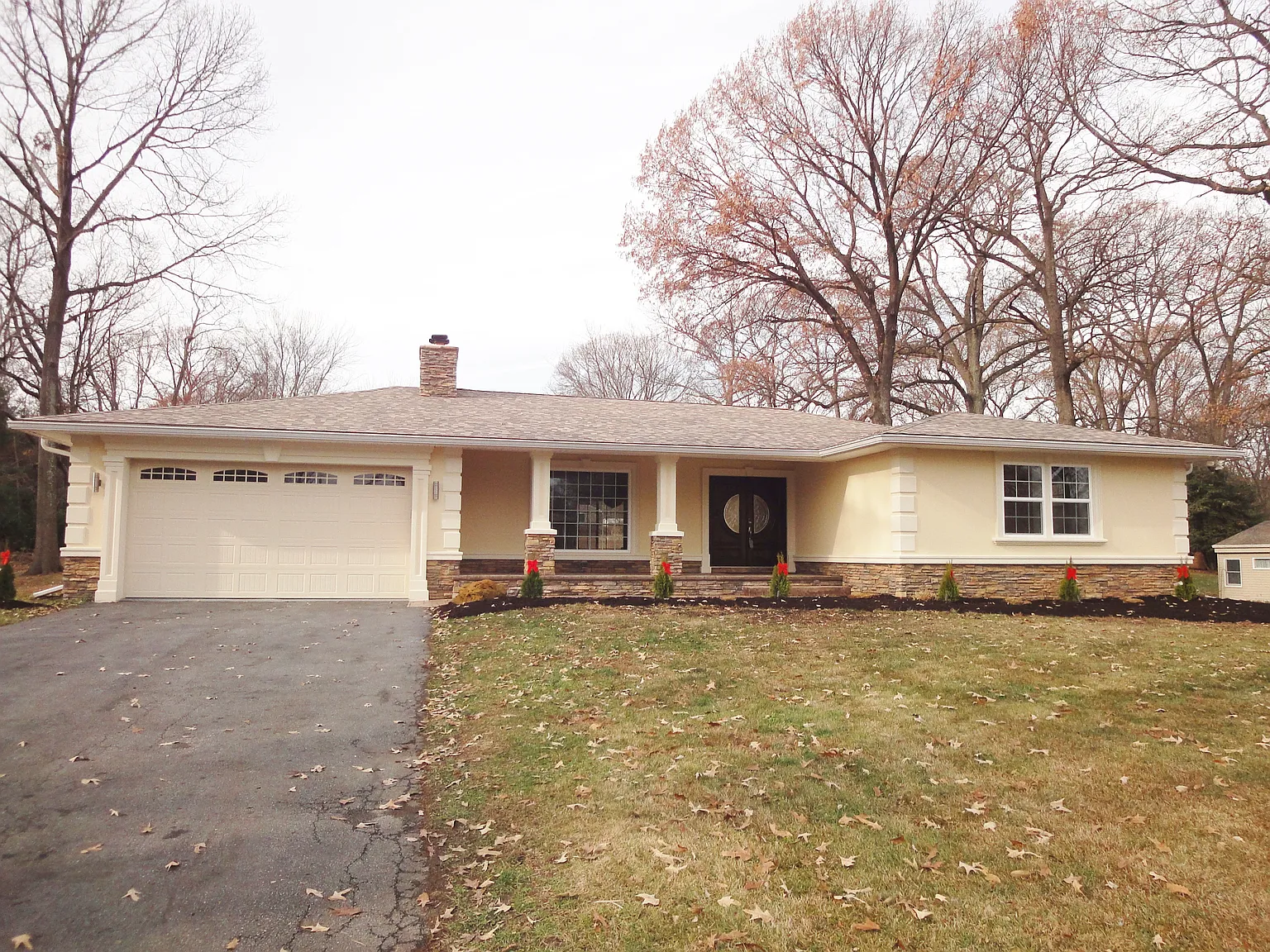7734 Lee Dr photo 1