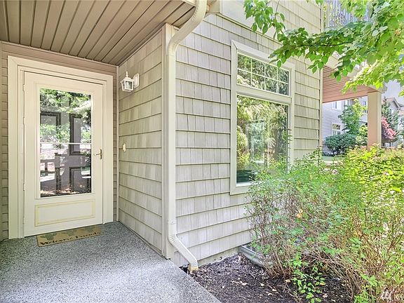 Front door with storm/screen door