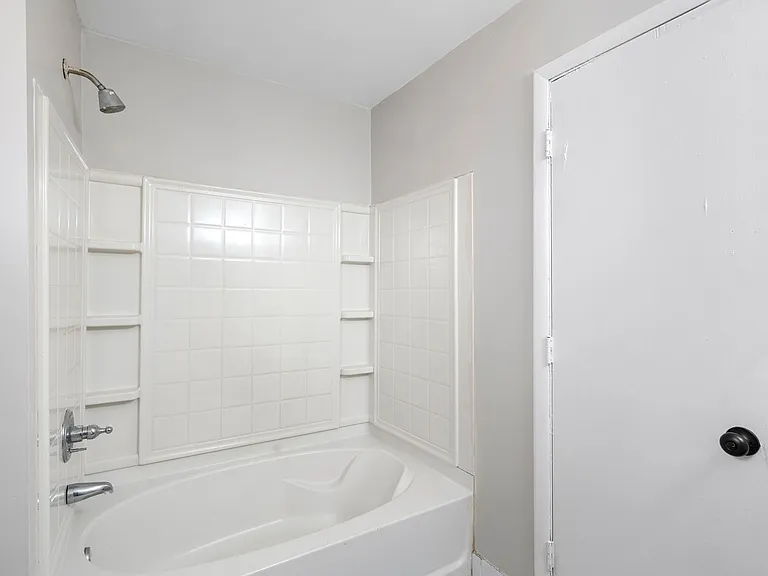 1621 Arthur Ave #C — Photo 15