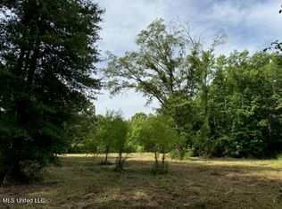 1033 Bishop Dr, Utica, MS 39175