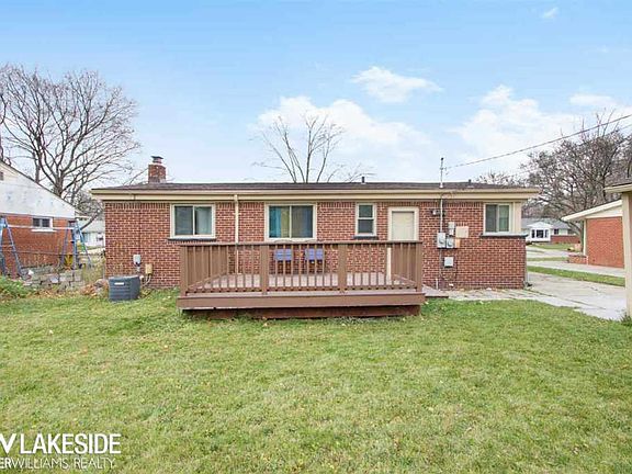 5th image of 32712 Holden Dr