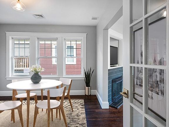 5th image of 65 Westmoreland St #2