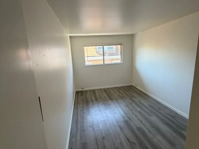 356 Jayne Ave — Photo 7