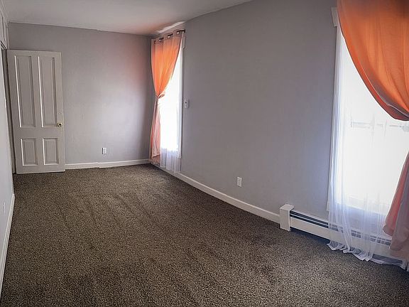 Upstairs bedroom 1