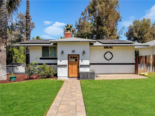 19 Sherril Ln, Redlands, CA 92373