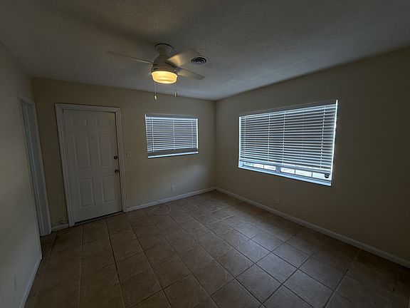 3rd image of 4540 Bougainvilla Dr