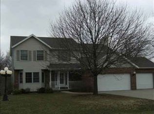 19486 Mallingham Way, Bloomington, IL 61705