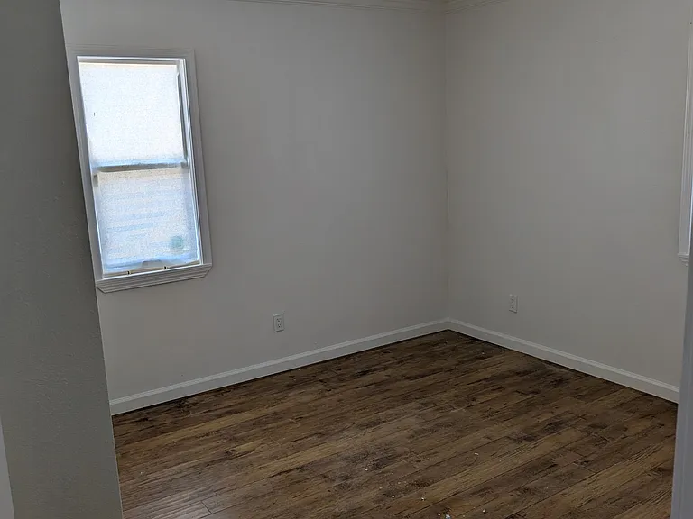 1410 C St — Photo 12