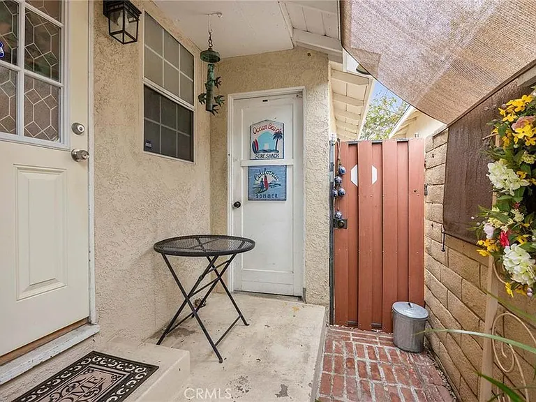 4334 Conquista Ave — Photo 10