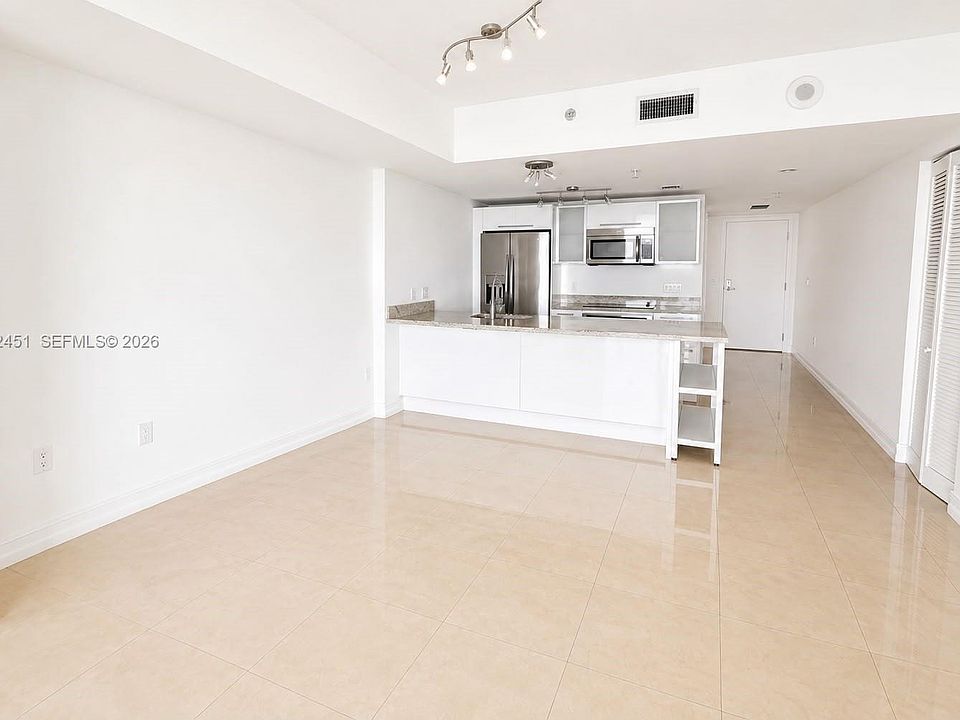 1st image of 185 SW 7th St APT 2505
