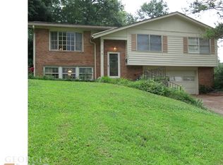 1413 Graceland Ct, Morrow, GA 30260