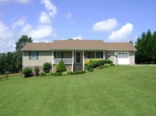 2119 Riddle Rd, Chatham, VA 24531