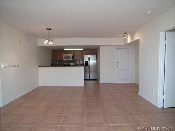 4th image of 1555 N Treasure Dr APT 502