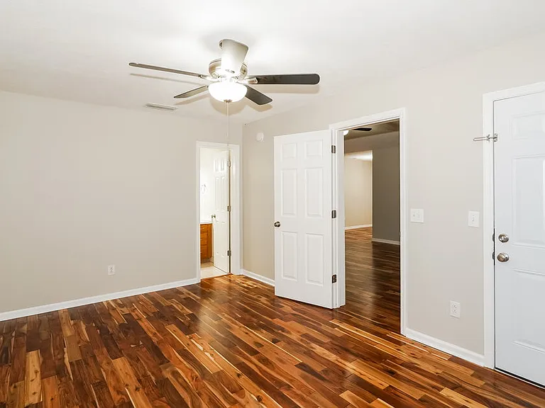 452 Cedar Park Cir — Photo 9