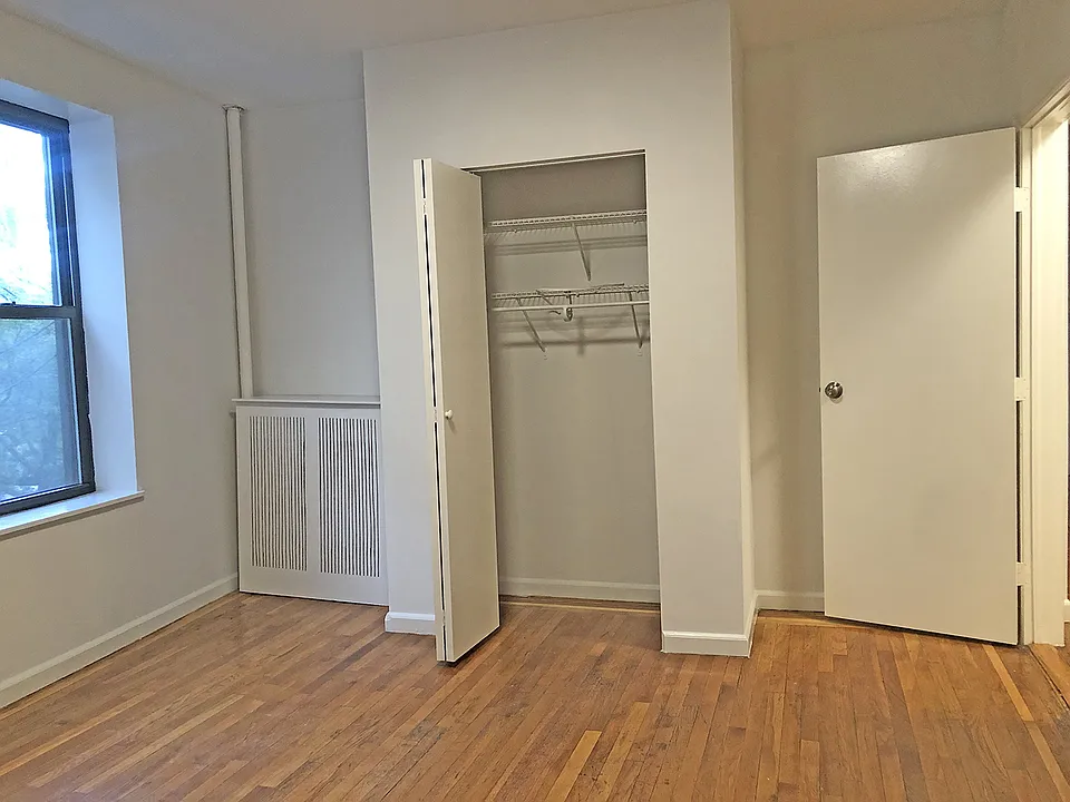 200 Marcy Pl #3E