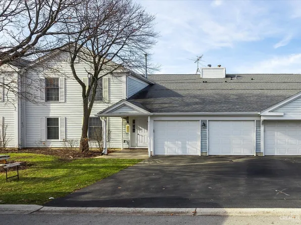 2163 Sunderland Ct APT 201-B, Naperville, IL 60565