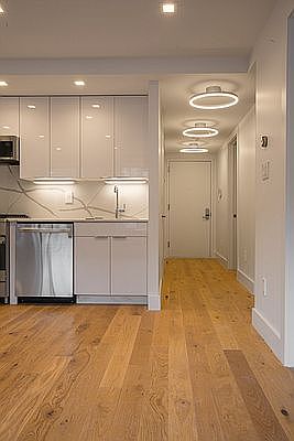 4th image of 92 Atlantic Ave #38