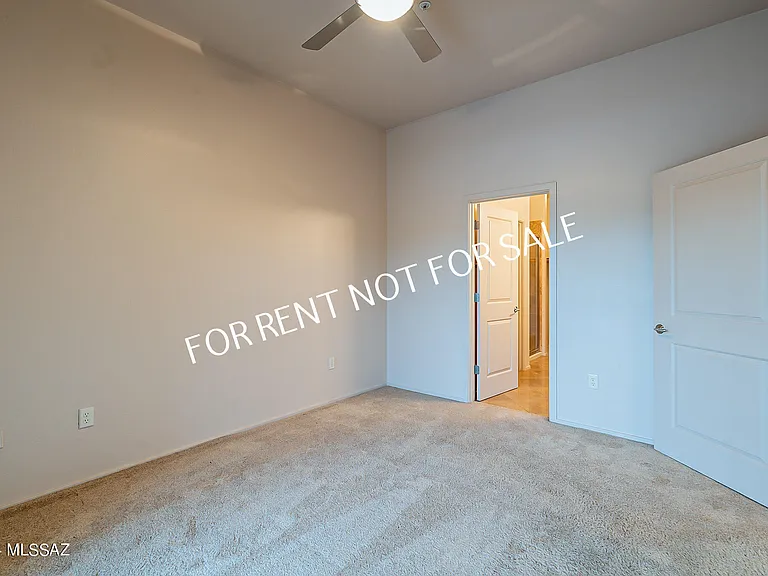 2010 E River Rd #203 — Photo 22