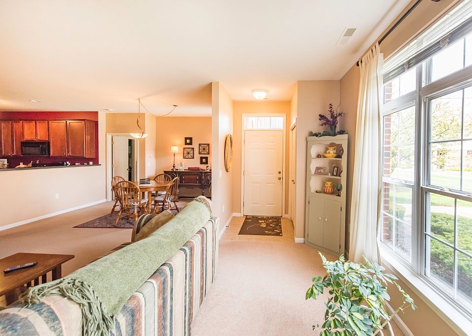 1st image of 3135 Primrose Ln