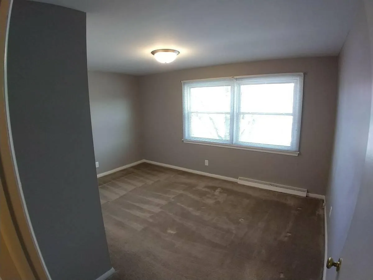 Building Photo - 429 Kelly Cir