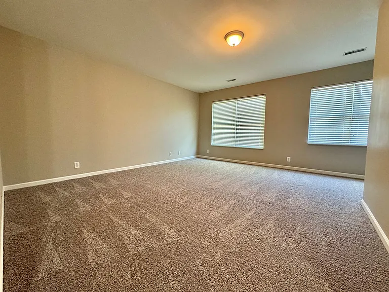 1321 Tilton Dr — Photo 28