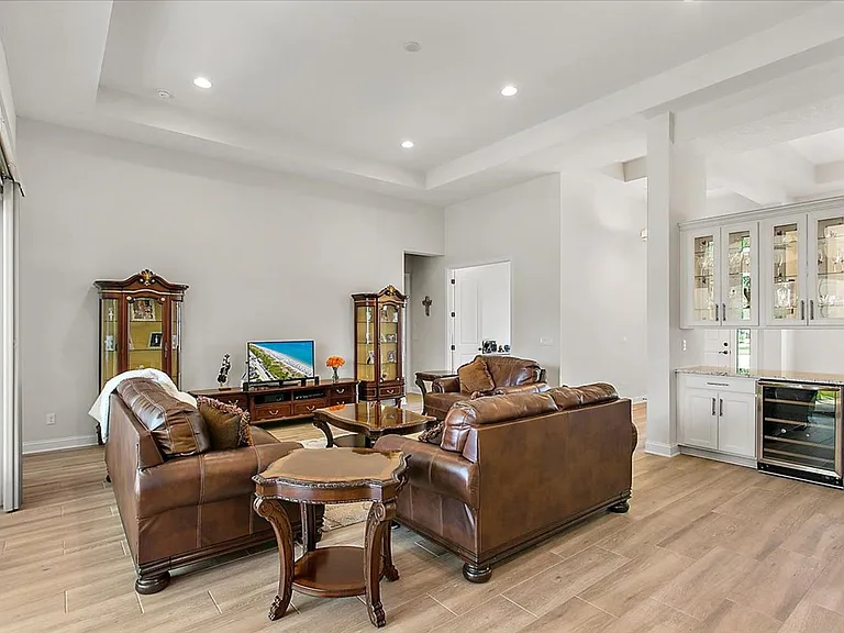 464 Park Forest Dr — Photo 7
