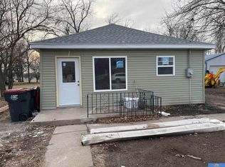 221 S Lasalle St, Beatrice, NE 68310