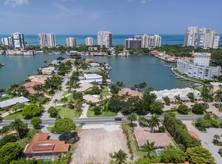 3920 Crayton Rd, Naples, FL 34103