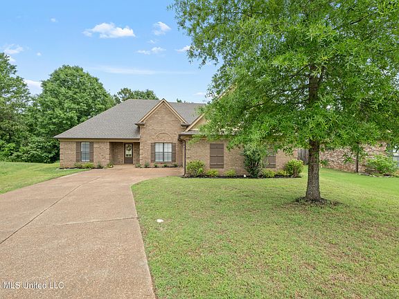 2nd image of 1586 McKenas Way Cv