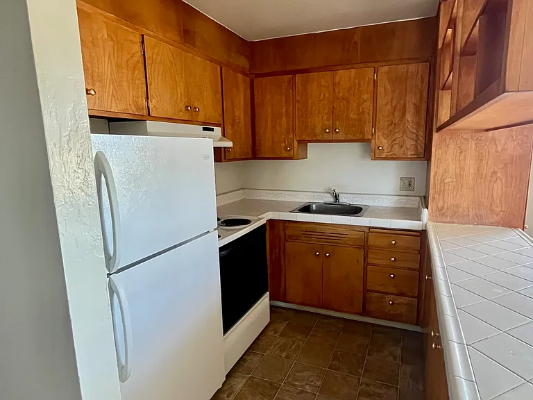 Holiday Apartments — Photo 8