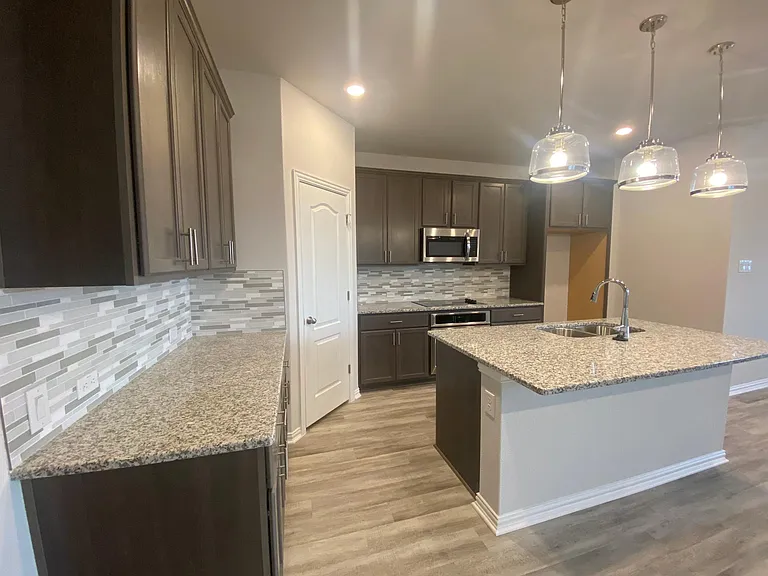 609 Silent Creek Cv — Photo 11