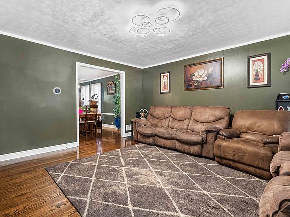 5th image of 8459 S Marshfield Ave
