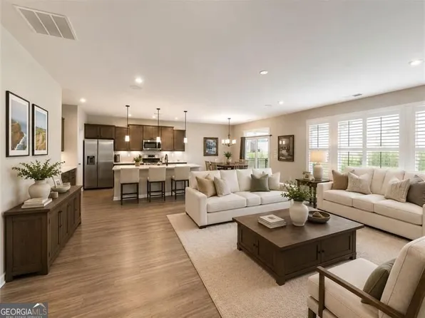 627 Michigan Cir, Hoschton, GA 30548